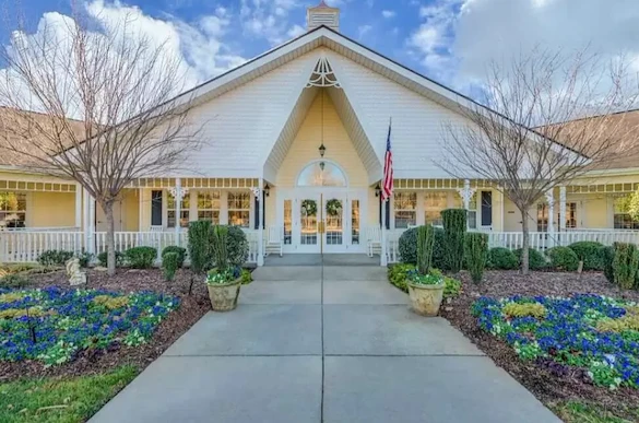 Image of TerraBella Salisbury (1)