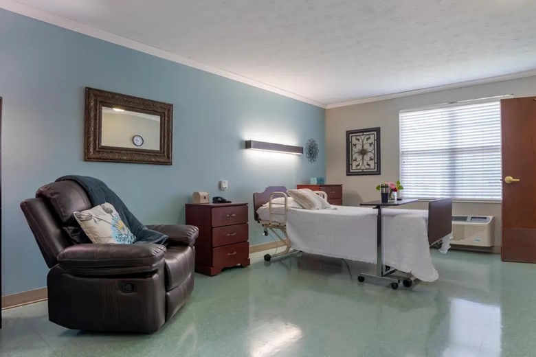 Image of Charlton Place Rehab & Healthcare Center (5)