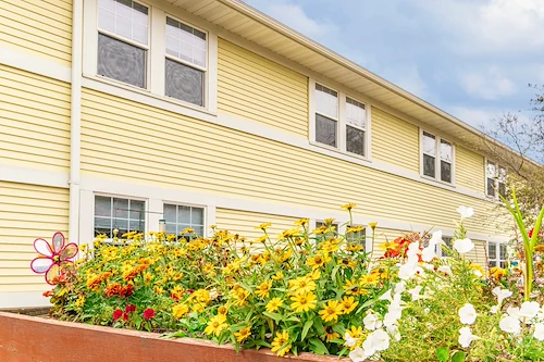 Image of French Meadow Place (3)