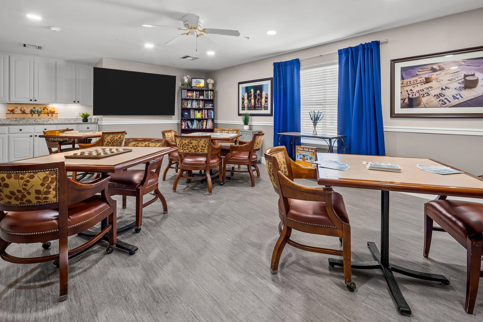 Image of Gateway Villas & Gateway Gardens (5)