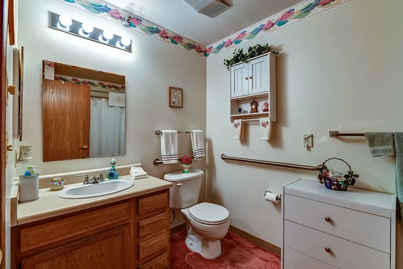 Image of Devon House (8)