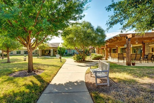 Image of The Auberge at Benbrook Lake (5)