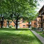 Image of Crestwood Village South (2)