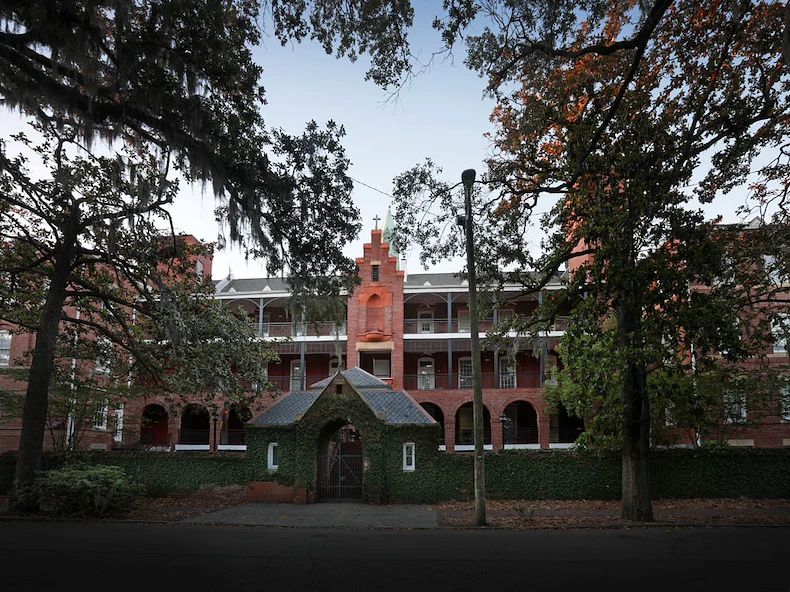 Image of Sister's Court Apartments (2)