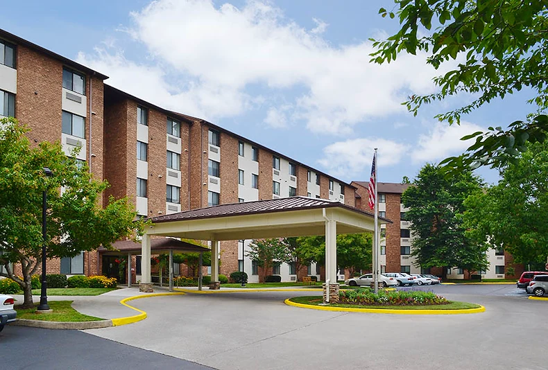 Image of Edinburgh Square (1)