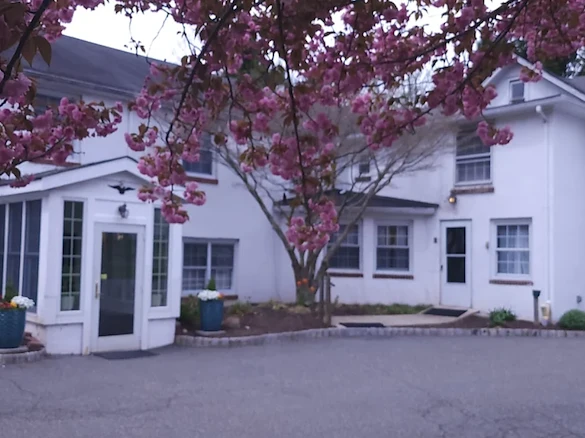 Image of Bryan Manor (4)