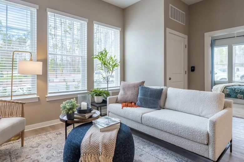 Image of Acclaim at Cary Pointe (8)