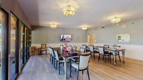 Image of Savant of Burbank East (3)