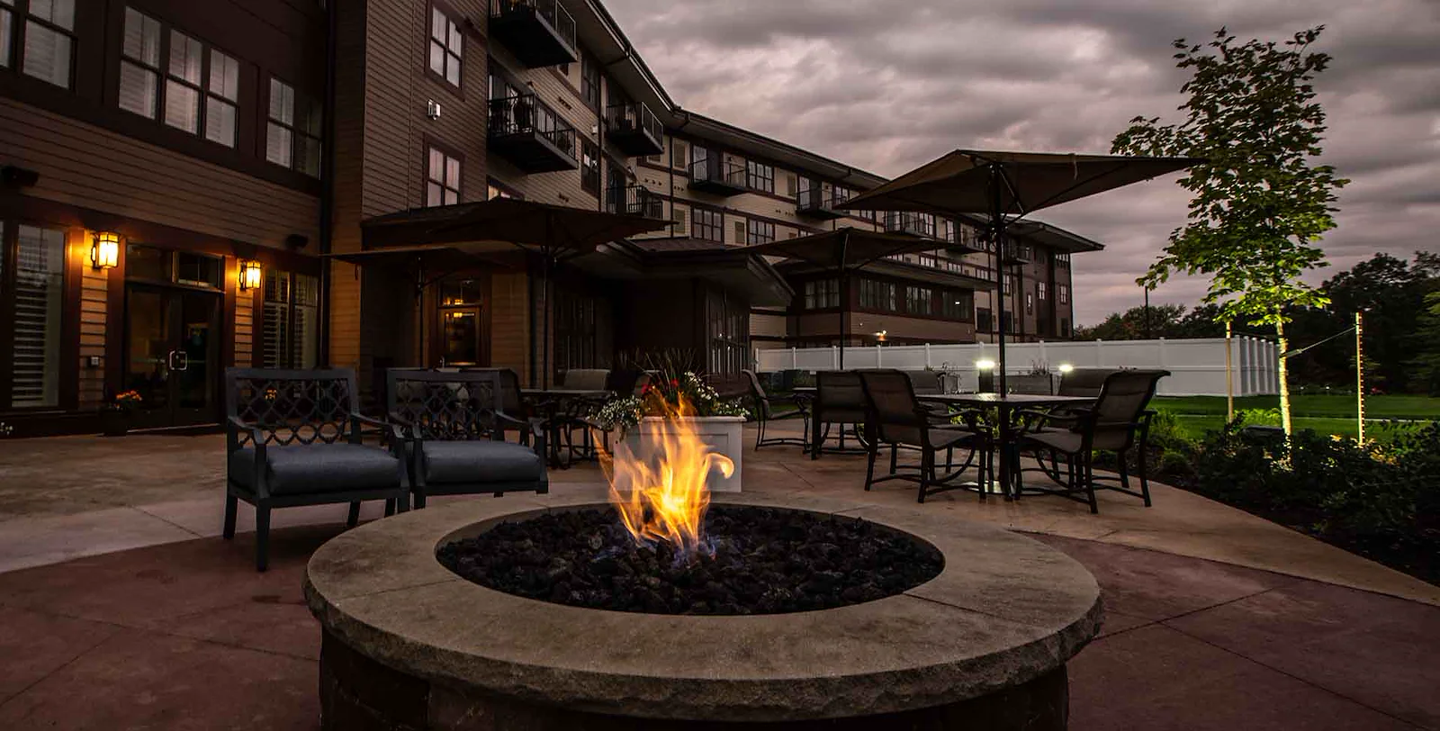 Image of Legends on Lake Lorraine (3)