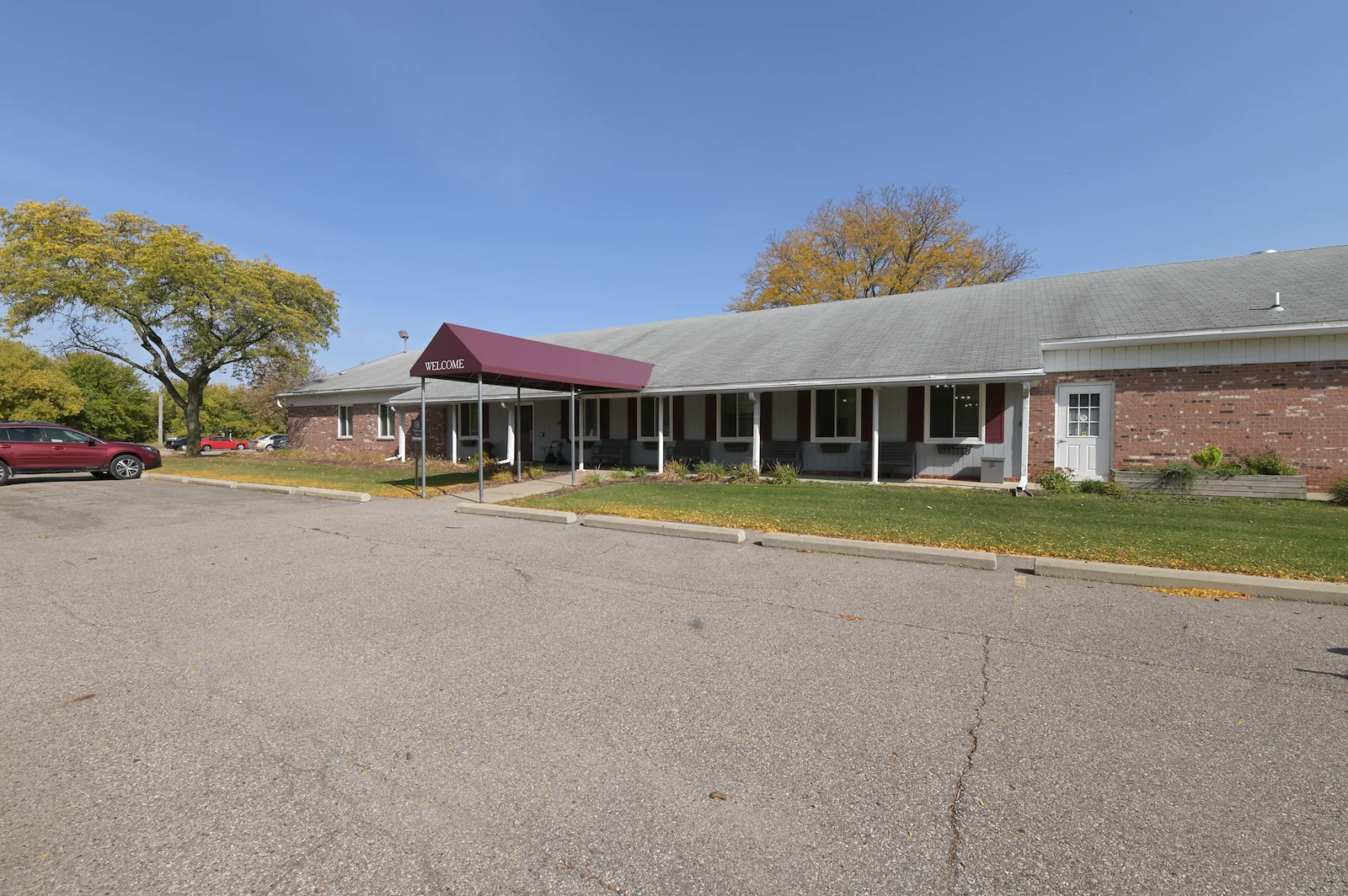 Clinton Villa Independent Living front exterior