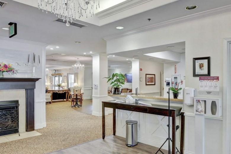 Image of Bayshire Torrey Pines Senior Living (7)