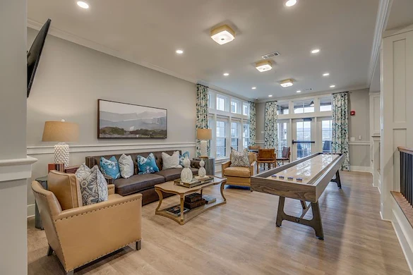 Image of Everlan of Hixson (7)