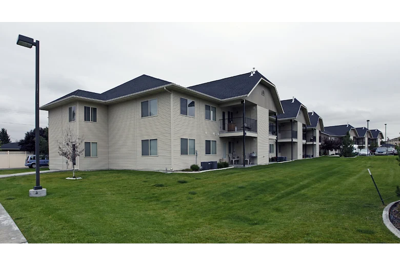 Image of Devon Senior Apartments (3)