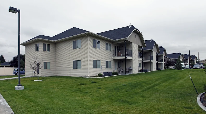 Image of Devon Senior Apartments (3)
