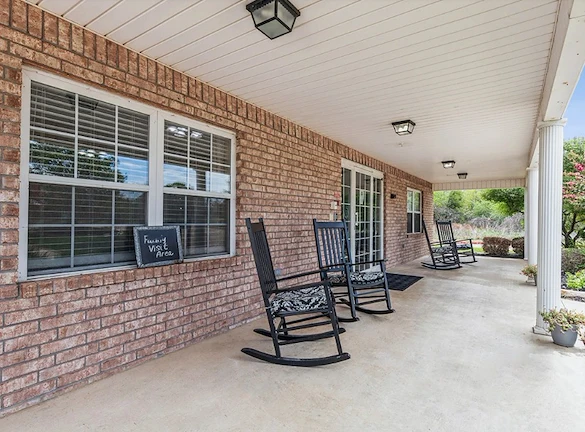 Image of Bluebonnet Court (6)