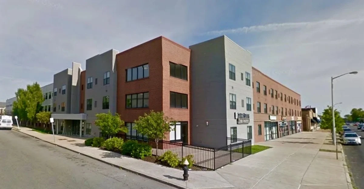 Image of Grand South Senior (1)