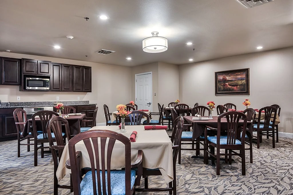 Image of Oak Pointe of Warrenton (3)