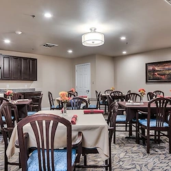 Image of Oak Pointe of Warrenton (3)