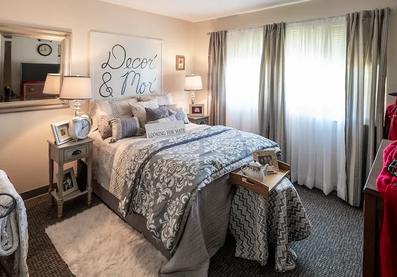 Image of Luther Pines (8)