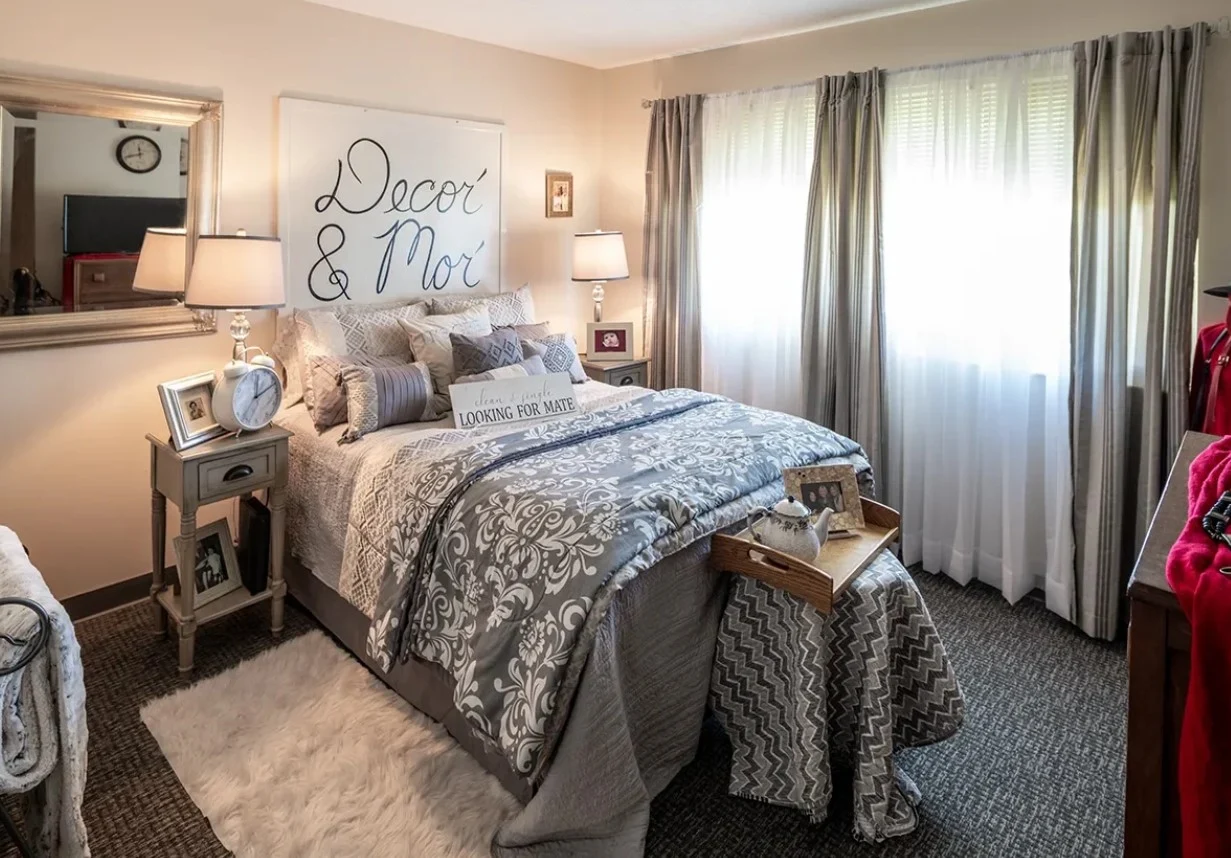 Image of Luther Pines (8)