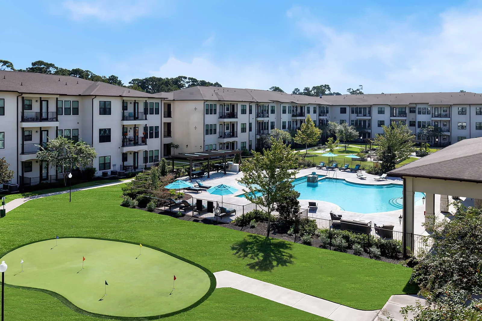 Image of Ivy Point Kingwood (10)