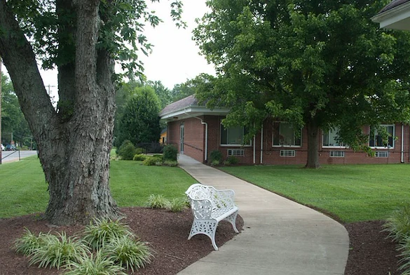Image of Nhc Healthcare, Lawrenceburg (8)