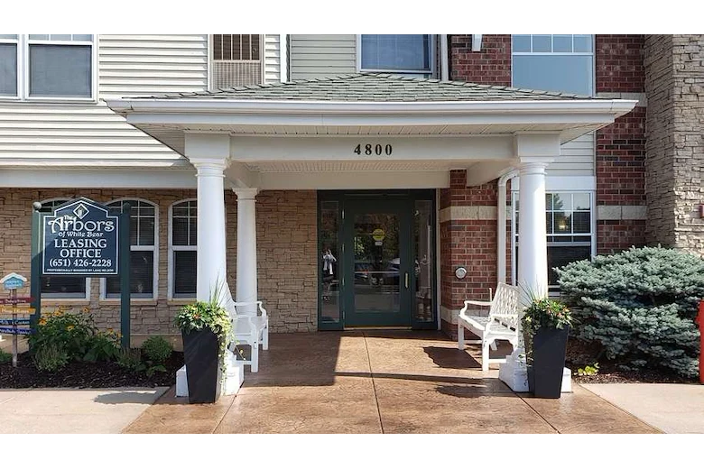 Image of The Arbors of White Bear Lake (2)