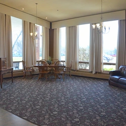 Image of Colonial Manor Of Amana (2)