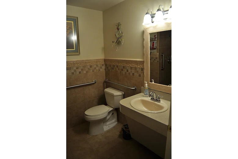 Image of Birchwood Manor (6)