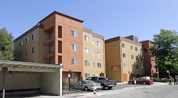 Image of E.E. Cleveland Manor (2)