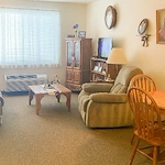 Image of Meadowbrook Place (3)