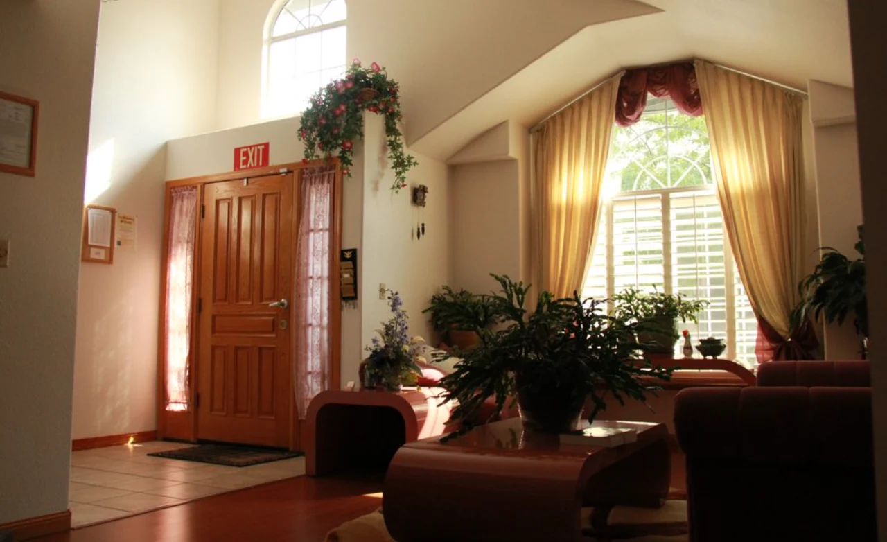 Image of Montclair Villa (2)