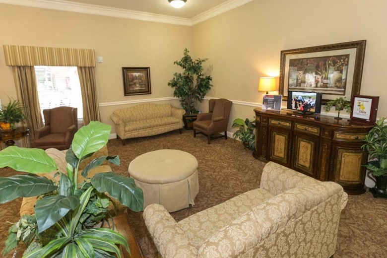 Image of Legend Oaks Healthcare And Rehabilitation - West S (3)