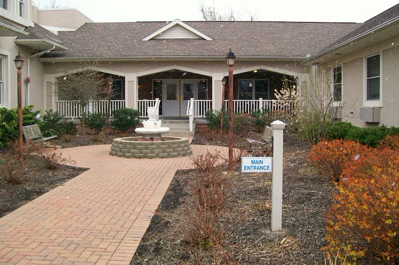 Image of Springview Manor (2)