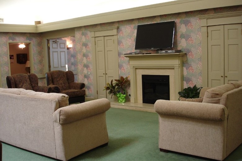 Image of Carriage Square - Assisted Living (7)