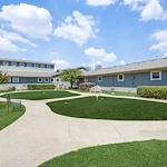 Image of The Hamptons (10)