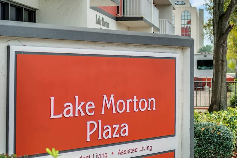 Image of Lake Morton Plaza (3)