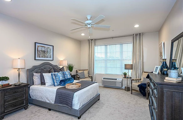 Image of Manor Lake Hiram (5)