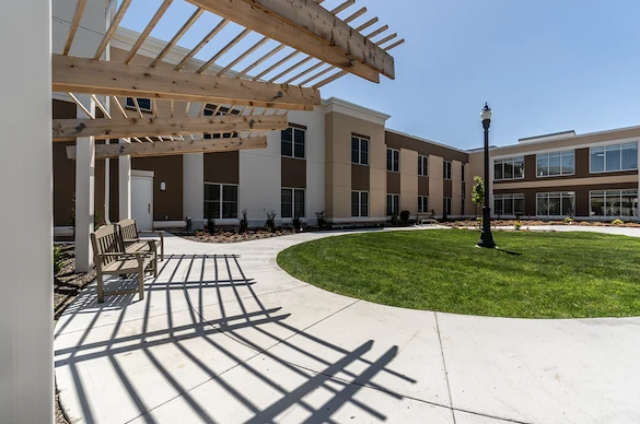 The Seasons@Alexandria (Assisted Living) outdoor space