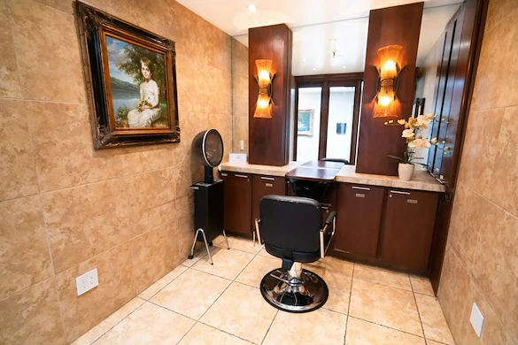 Image of Cloisters of the Valley Memory Care (4)