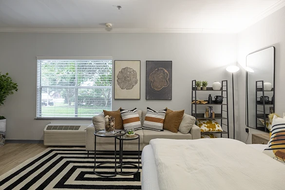 Image of Valor Hill Apartments (7)