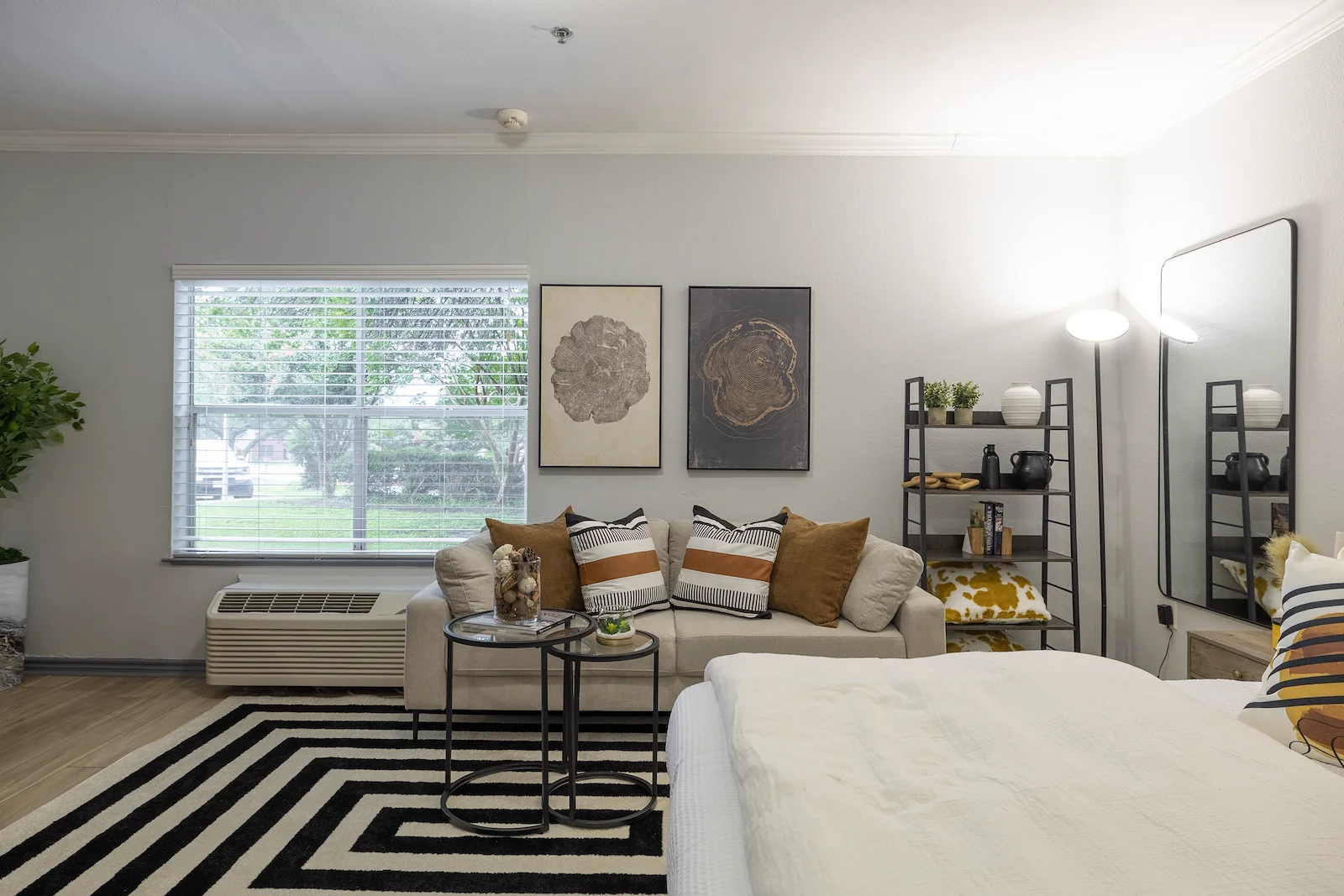 Image of Valor Hill Apartments (7)