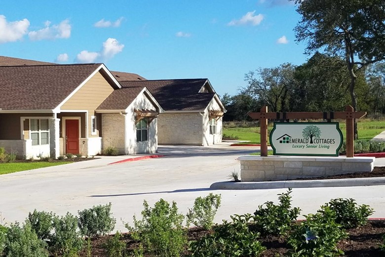 Image of Emerald Cottages of Kerrville (2)