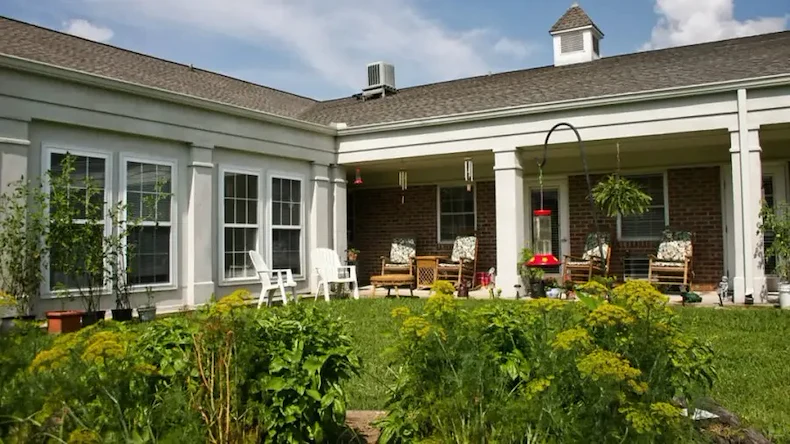 Image of Oaks at Dalton (2)