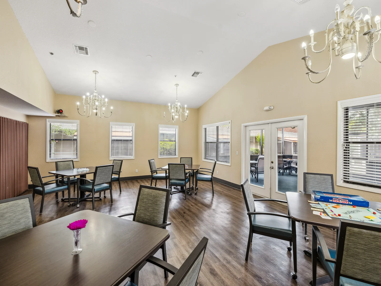 Image of Lake Ridge Village (4)