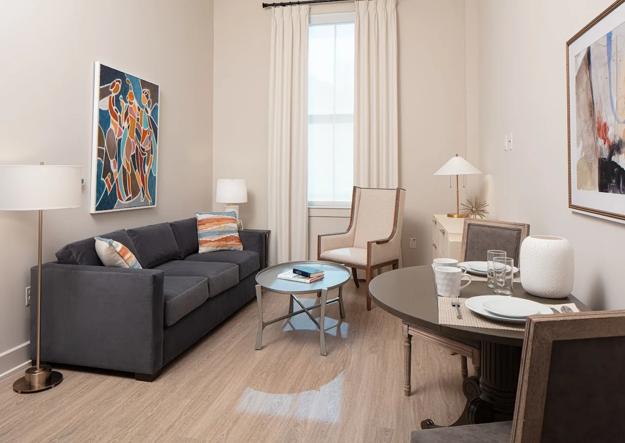 Image of The Carrollton New Orleans (2)