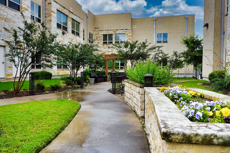 Image of The Legacy at Oak Hill (2)