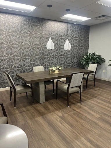 Image of The Pearl Of Naperville (3)