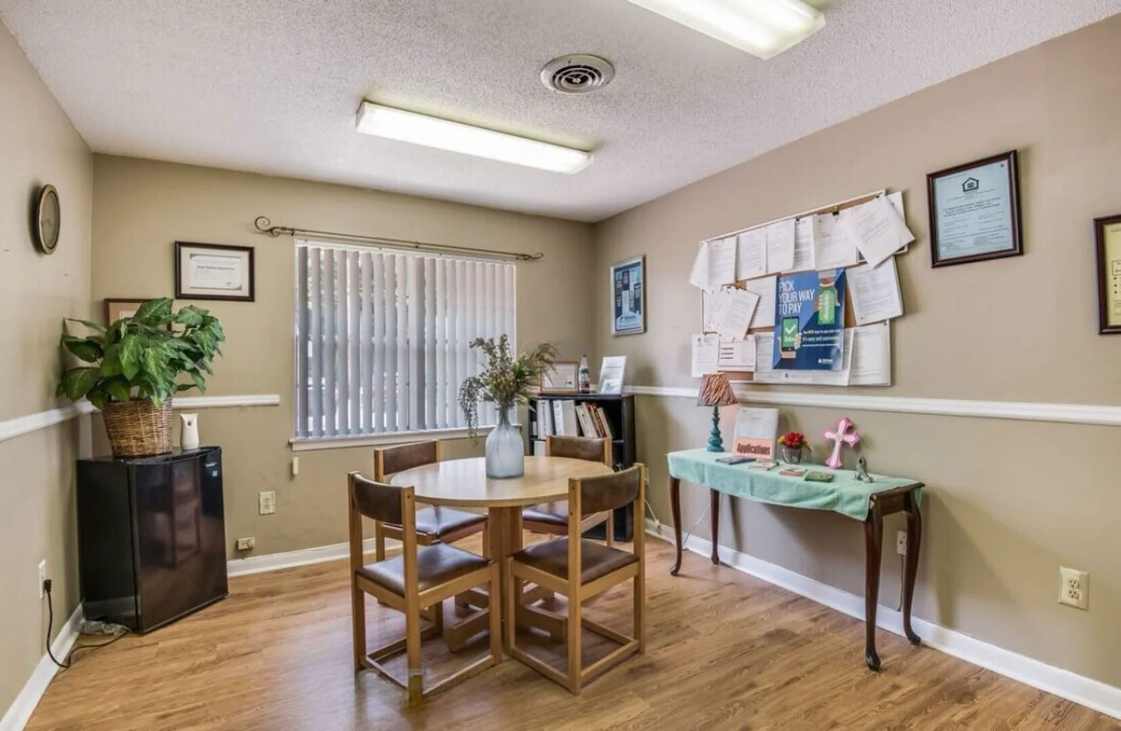 Image of Rose Garden Apartments (7)