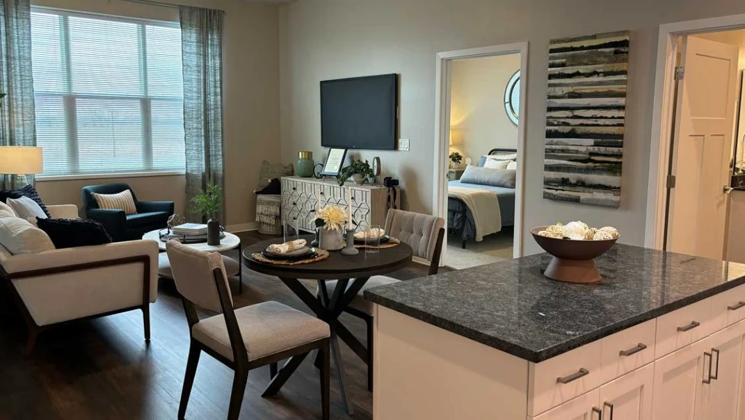 Astral at Franklin, senior living community offering independent living, assisted living, and memory care in Franklin, IN, apartment with an open layout